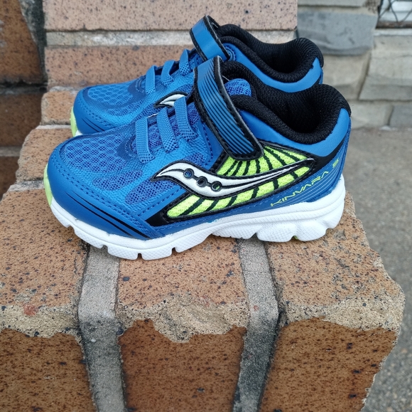 🆕Saucony | Kinvara 5 Kids Sneakers Size 5.5C - Picture 4 of 11